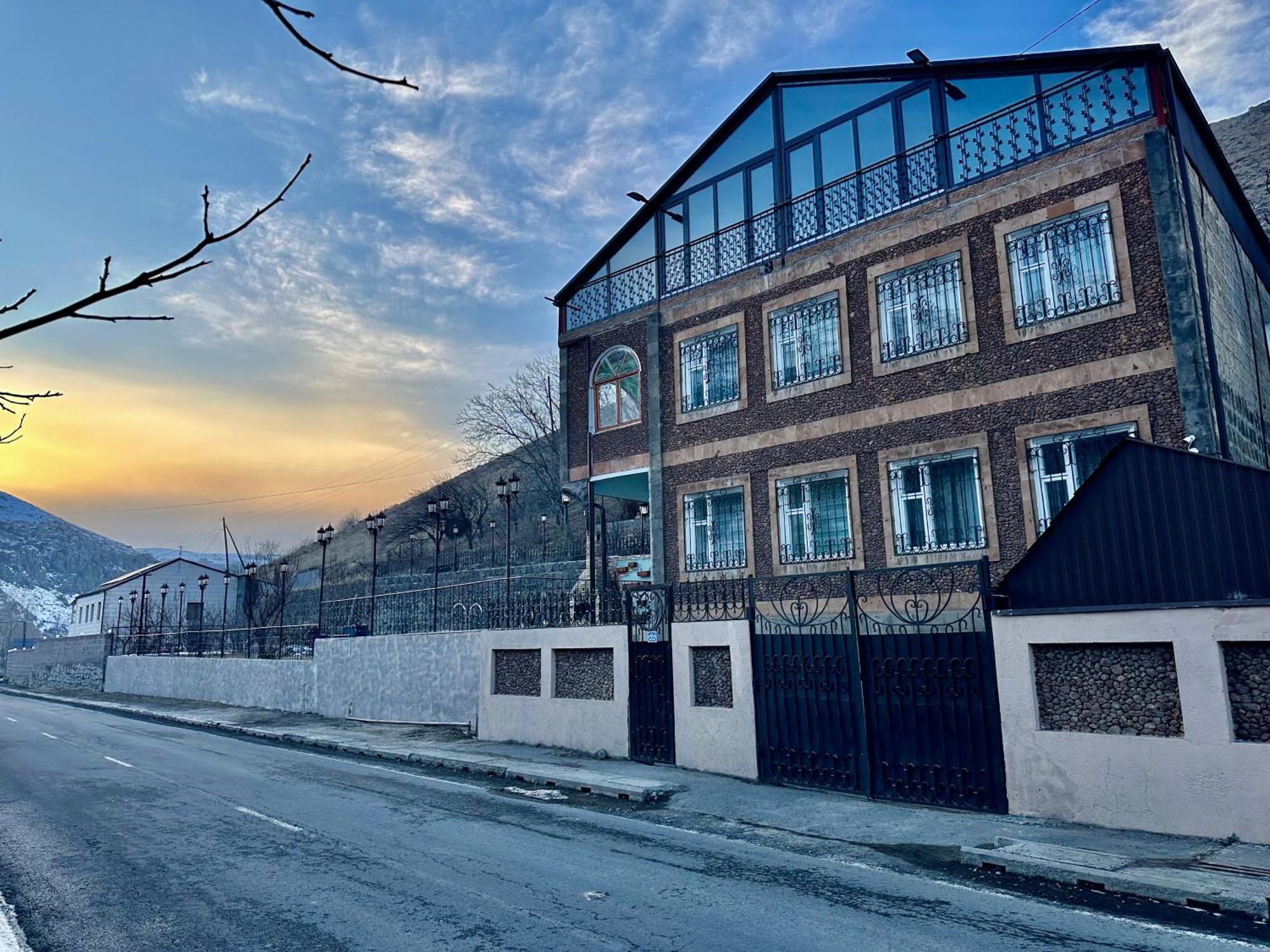 Tadevosyan Guest House Bjni Kültér fotó